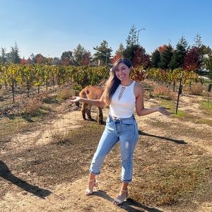 Meet your Posher, Noemi